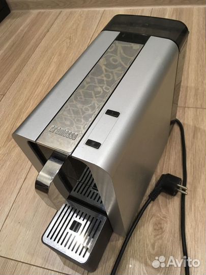 Кофемашина Cremesso капсульная