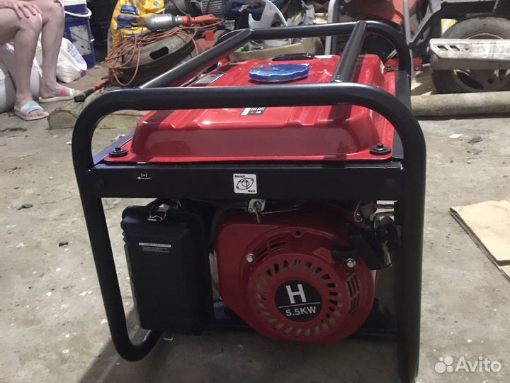 Бензиновый генератор