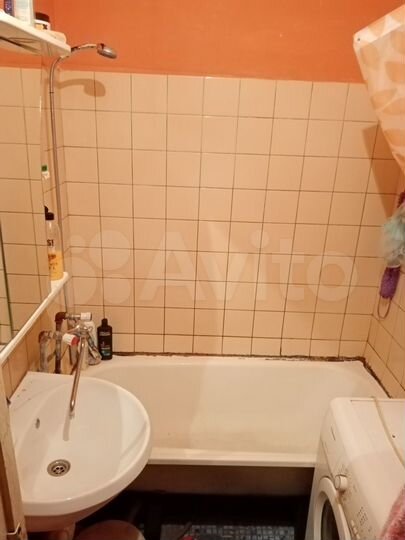 Комната 15 м² в 4-к., 9/10 эт.