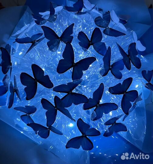 Светящиеся букеты из бабочек