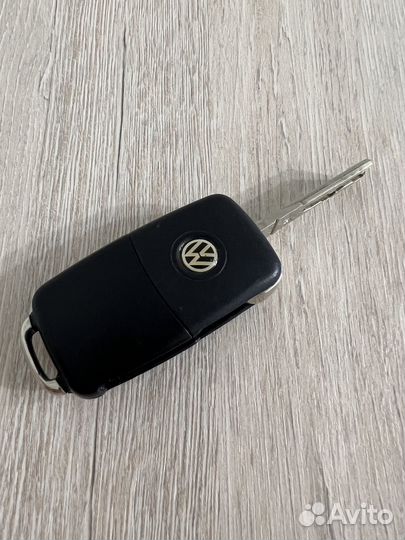 Выкидной ключ volkswagen 5K0837202Q