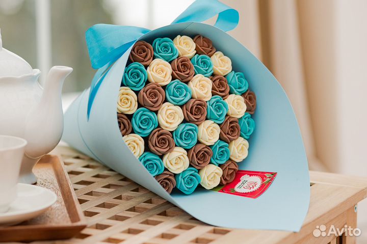 Шоколадные розы, сладкие съедобные букеты и цветы