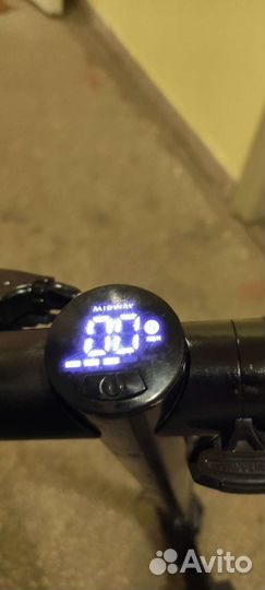 Продаю электросамокат