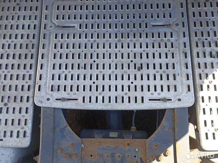 Трап на раму центральный Daf XF106