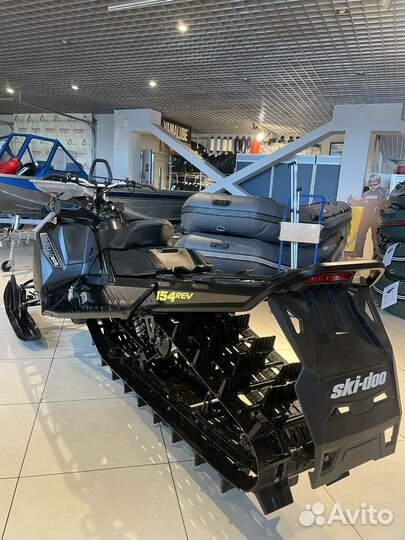 Продам горный снегоход BRP SKI-DOO summit X 154