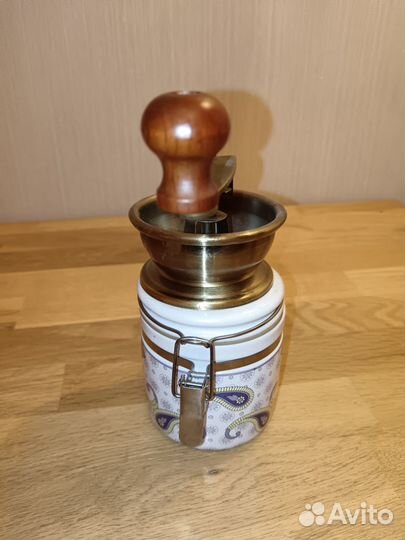 Мельница Кофемолка