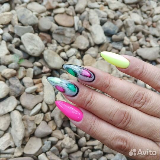 Маникюр/педикюр