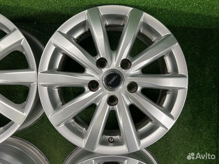 R15 Bridgestone TopRun 5x114.3 6JJ ET+45 цо73,1мм