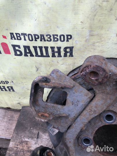 Кулак поворотный задний правый Lexus Rx450 GYL15