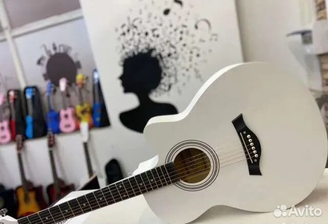 Гитара классическая, акустическая (новая )