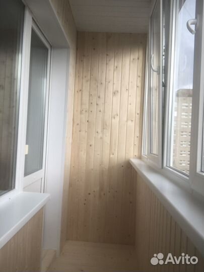 Отделка балкона