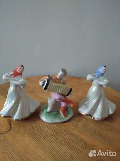 Статуэтки фарфор Русский перепляс