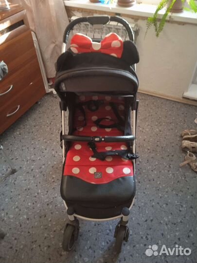 Прогулочная коляска