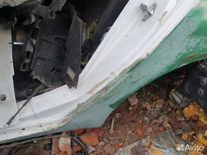 Четверть задняя левая Opel Insignia седан 2.0I