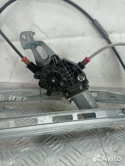 Стеклоподъемник передний правый Peugeot 206 рест