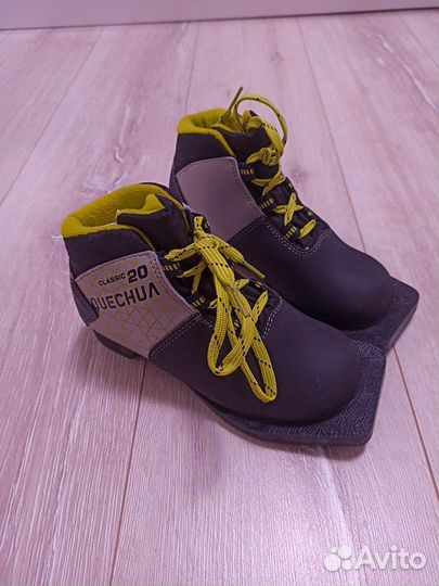 Лыжные ботинки