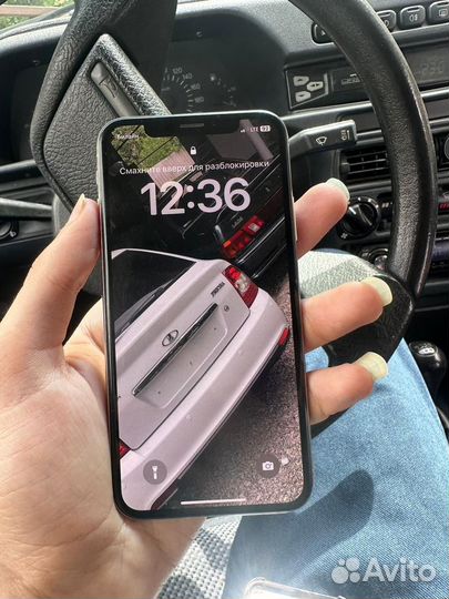 iPhone X, 64 ГБ
