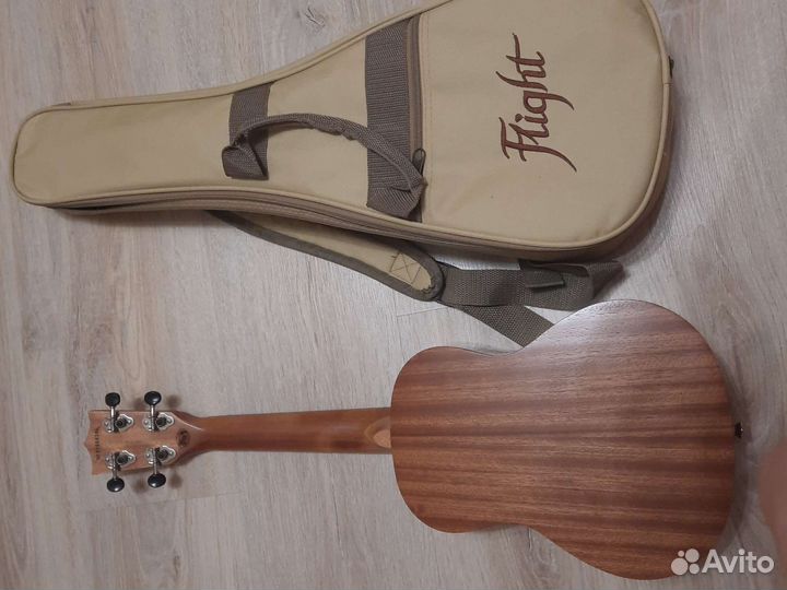 Укулеле flight