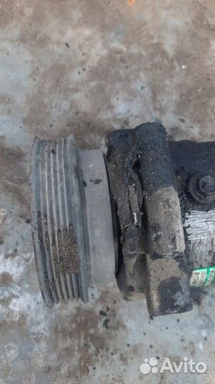 Компрессор кондиционера Renault Kangoo