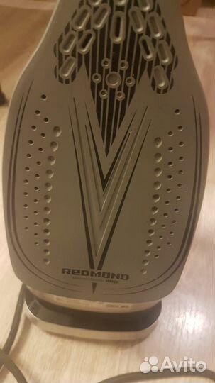 Утюг redmond