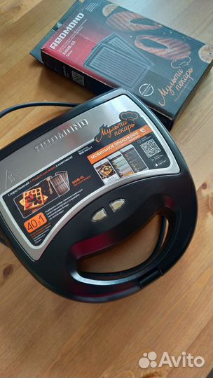 Вафельница мультипекарь Redmond гриль