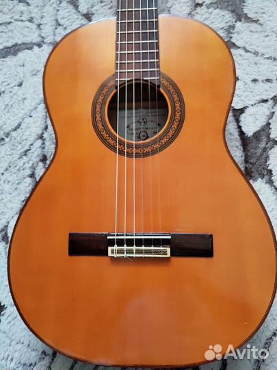 Мастеровая классическая гитара