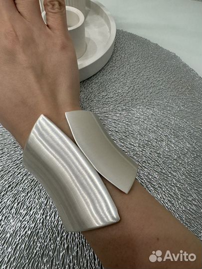 Стильный браслет