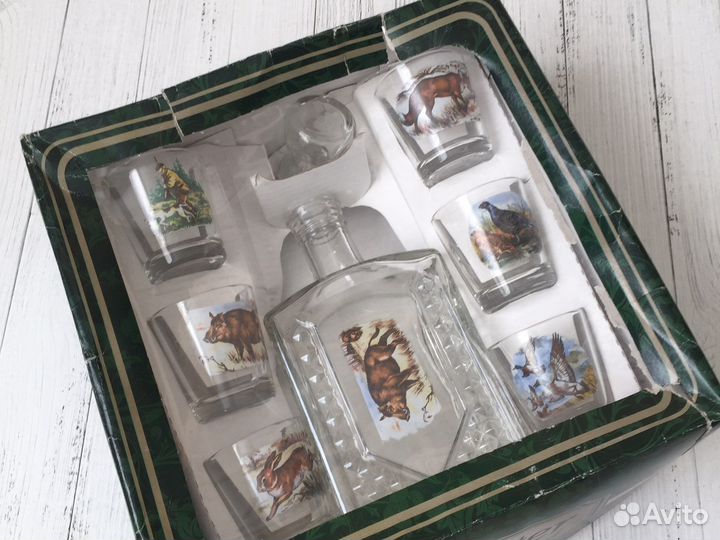 Графин и стопки для крепких напитков