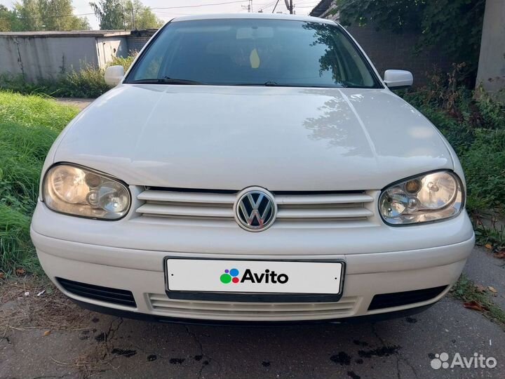 Volkswagen Golf, 2002