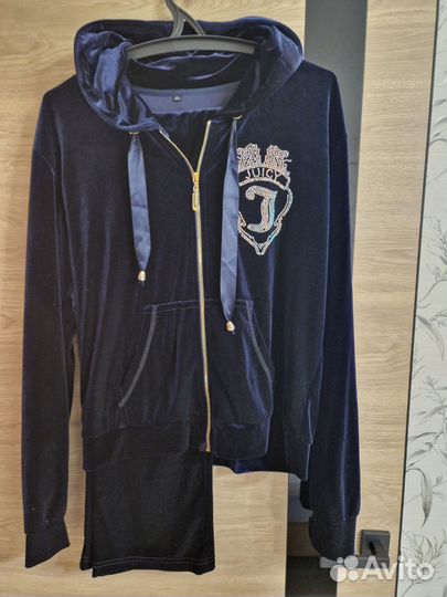 Спортивный костюм женский