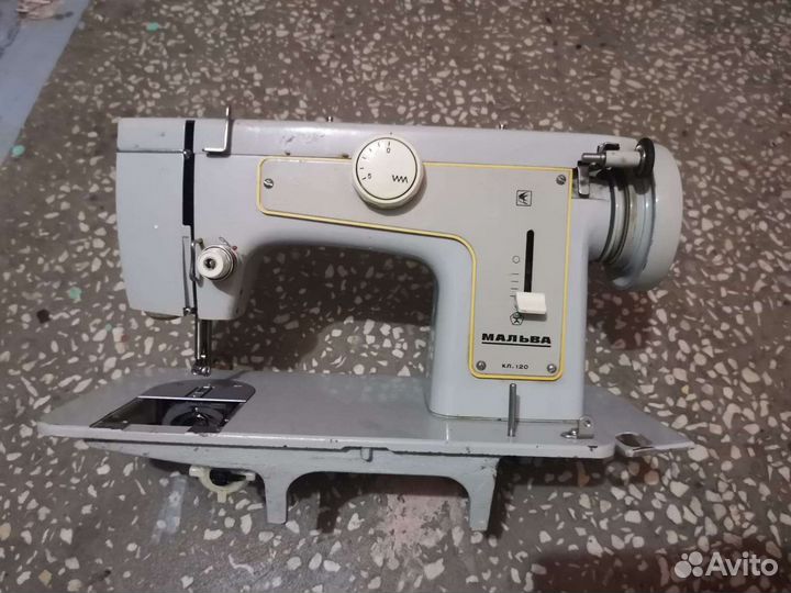 Зингер с чугунной станиной