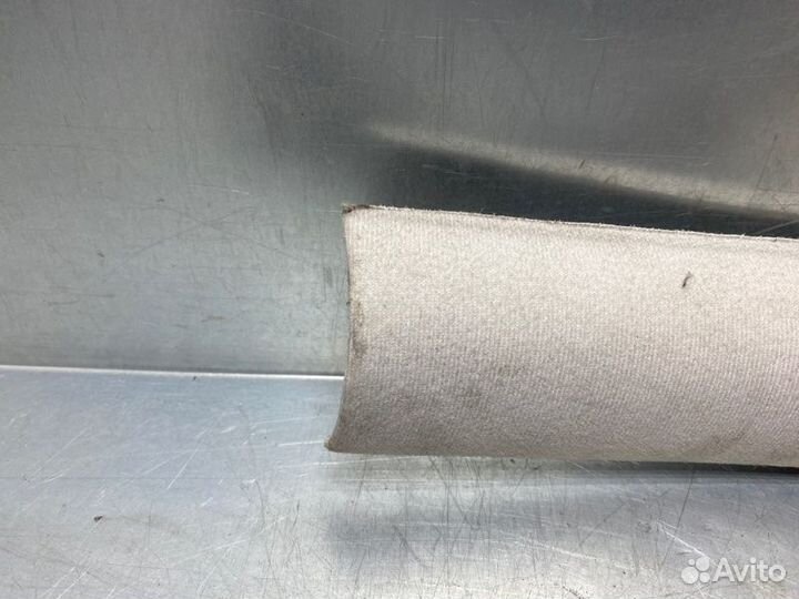 Обшивка стойки Volkswagen Bora 1997-2005 универсал