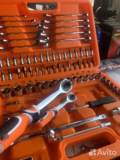 Набор ключей и головок 78 предметов
