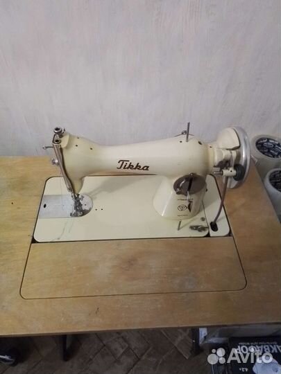 Швейная машина tikka