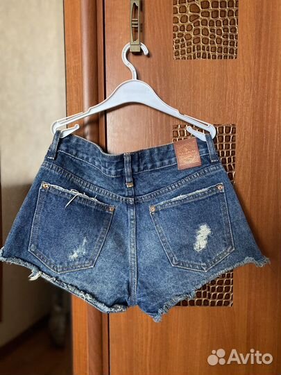 Шорты женские