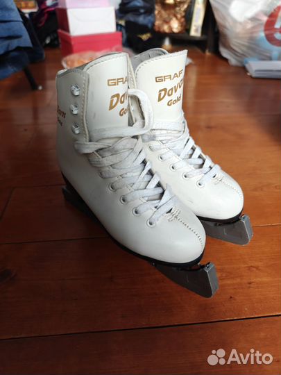 Фигурные коньки graf 33