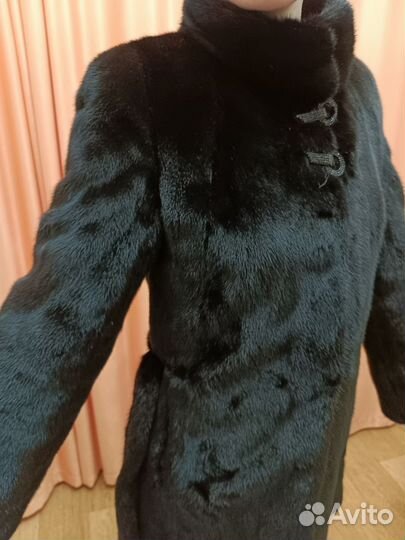 Шуба норковая цельная 42-44 размер