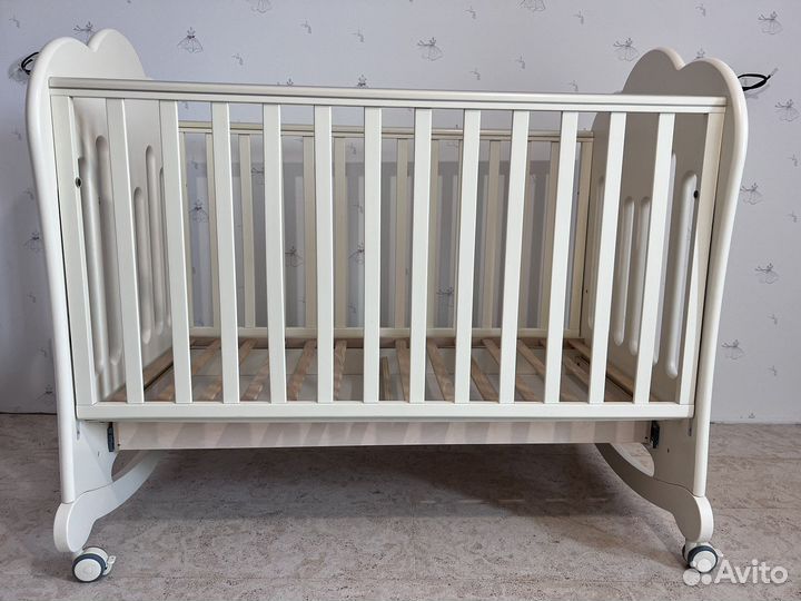 Детская итальянская кроватка Feretti с матрасом