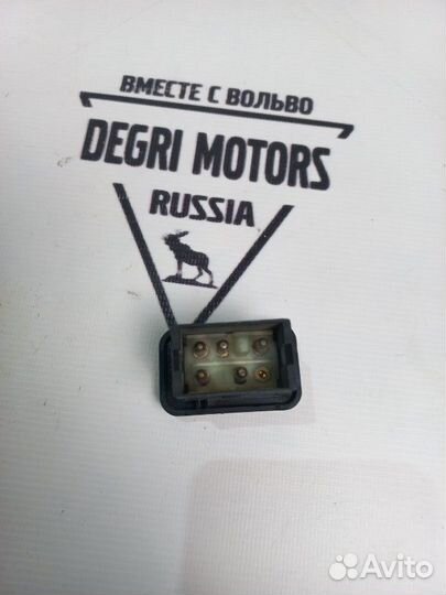 Кнопка стеклоподъемника задняя Volvo 760 940 960