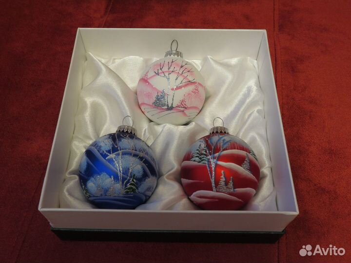 Набор новогодних шаров
