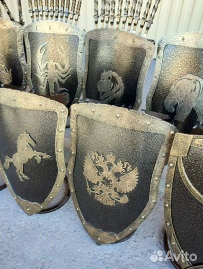 Щит подарочный/ подставка под шампуры