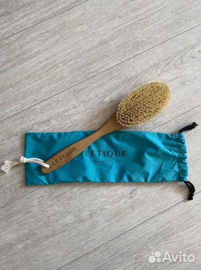 Щетка для сухого массажа Letique