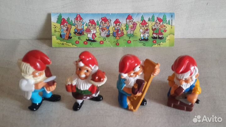 Игрушки Kinder Surprise