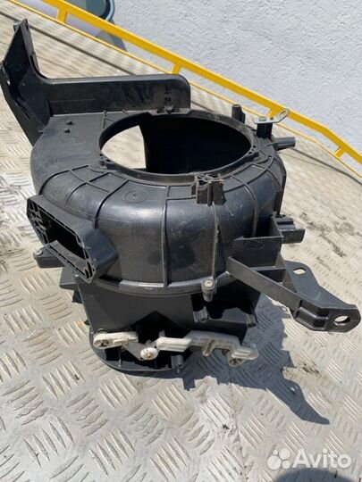 Корпус отопителя Toyota Land Cruiser 100 series