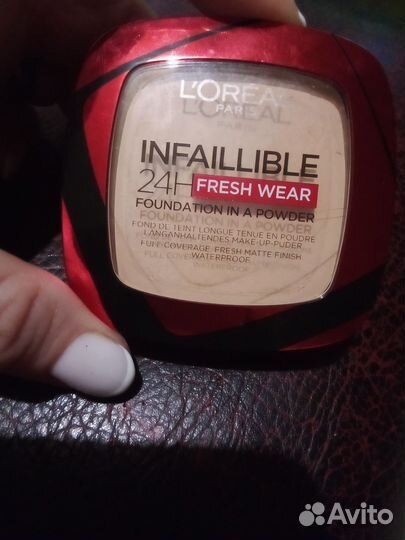 Пудра Лореаль. Тон 180 беж