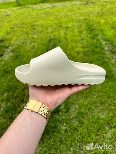 Тапочки унисекс type adidas yeezy slide