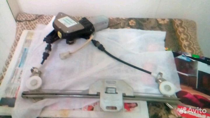 Электростеклоподъёмник на приору