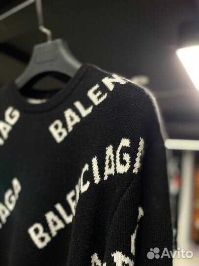 Свитшот balenciaga свитер