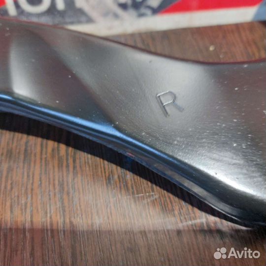 Рычаг подвески верхний правый камри 70