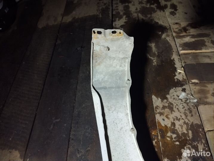 Крыло Suzuki baleno